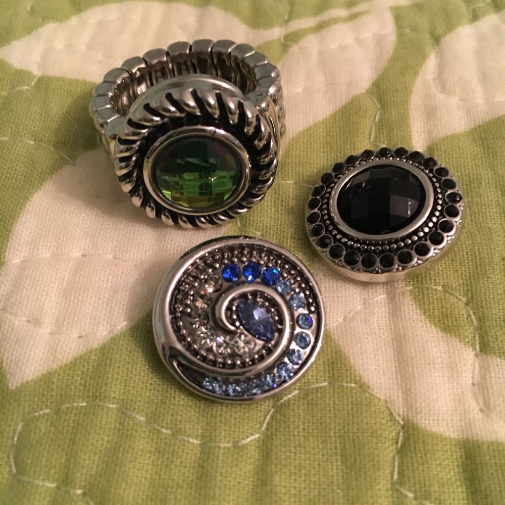 Ginger Snaps Adjustable Stretchy Silver Ring - image 1